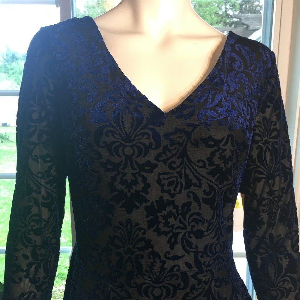 Midnight Doll Bleu/Black velvet pattern V neck dress juniors  size 9